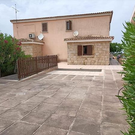 Casa A Pochi Minuti Dalla Spiaggia Di Vignola Vignola Mare Luaran gambar